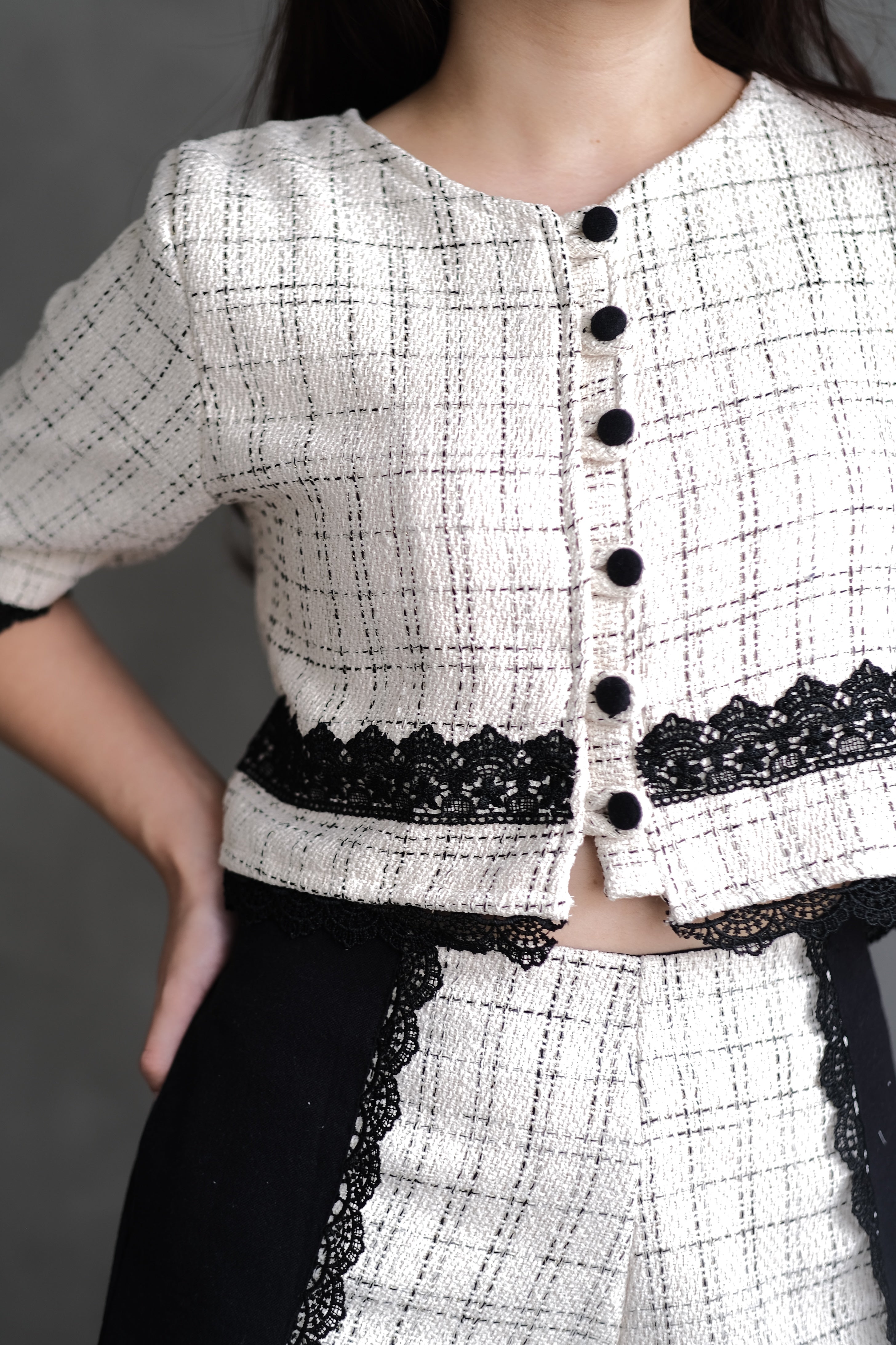 Glitthe Monochrome Top Short Pants